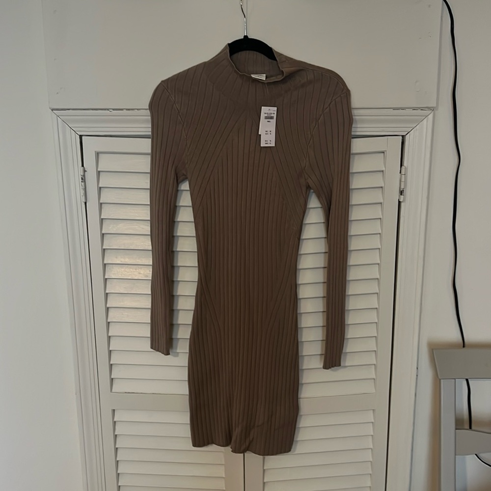 Abercrombie & Fitch Long Sleeve Mockneck Sweater Dress in Taupe